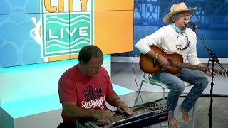 Sean McCarthy Band performs 'Barefoot kinda life"