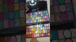 pocket eyeshadow palette @ Zoya unboxing 29 