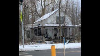 URBEX VT # 25 / Old Abandoned House in Shelburne / 1 of 2