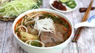 How to make Bun Bo Hue (Vietnamese spicy beef noodle soup)