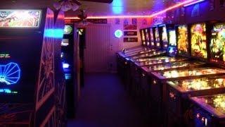 AMAZING 80'S HOME ARCADE GAME ROOM  - PINBALL MACHINES & VIDEO GAME PERSONAL COLLECTION TOUR