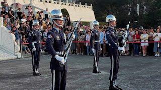 2025/3/2 哇~ 空軍「風火輪」出現了⁉️ 假日人潮大爆滿‼️ 遊客給予熱烈掌聲‼️ 中正紀念堂 空軍儀隊 訓練展示＆降旗典禮｜Jimmy Vlog Taiwan