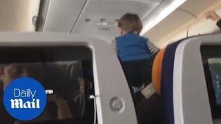 This child screamed for a whole eight hour flight - Daily Mail