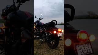 Royal Enfield Dark Stealth Black | Classic 350 Reborn | Bullet status