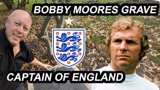 Bobby Moores Grave. Captain of England 1966 World Cup. Famous Celebrity Graves