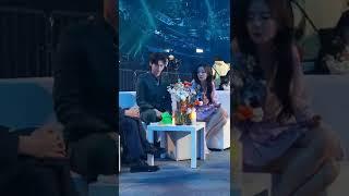 #星光大赏 超越妹妹可爱捂嘴，玩输了~ 这是什么游戏～受不了这种刺激