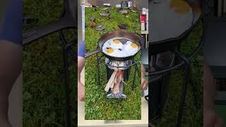 Cocina con leña al aire libre con la cocina Rocket ligera de Origin Outdoors