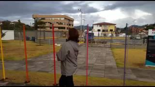 Instrumento musical gigante en el Parque de la Madre