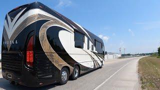 THE NICEST 2022 RV INTERIOR I'VE SEEN- NEWELL COACH 1730