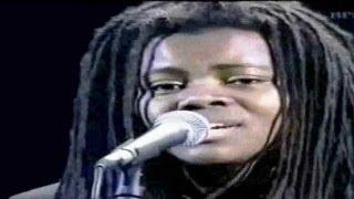 Tracy Chapman & Luciano Pavarotti - "Baby can I hold you" - (With Lyrics)