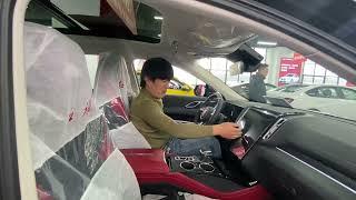 Sinocar garage Tour Hongqi HS3