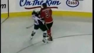 Dion Phaneuf counter hits Ryan Smyth