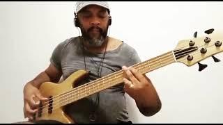 Bass cover - Consagrado ao Senhor -HC (versão The Outside home)