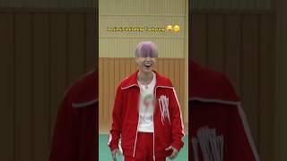 Jimin stob itI can't stop laughingbut Taehyung sneeze will sound like bomb blast#bts #lajibolala