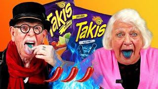 Senioren snacken Takis – Feurige Reaktionen auf Fuego & Blue Heat! 