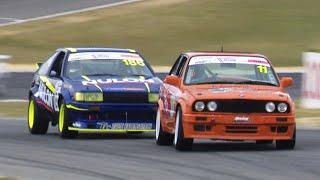 Incredible Toyota AE86 Vs BMW E30 Battle