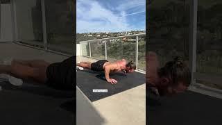  6 PUSH UP VARIATIONS TO BUILD A STRONGER CHEST, TRICEPS, SHOULDERS & BACK 