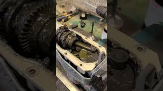 Why is Bosch using grease now instead of oil. oil prevents the gears from wearing out #diy #oil #fix