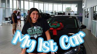 Got My First Car! Come Shopping With Us For Car Accessories! Emma and Ellie