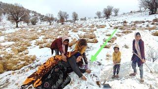 "Two angels of salvation; how the miracle of saving the life of a mother trapped in a snowstorm"