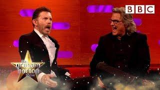 Lee Evans demonstrates his classroom pranks! - The Graham Norton Show