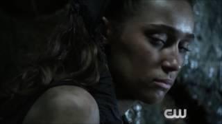 Lexa's first appearance 2x06