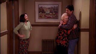 Everybody loves Raymond - Look at them taunt each other for 33 minutes straight - Funny Insults