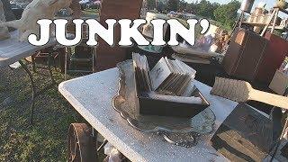 On the Hunt - Flea Market & Estate Sale Junkin'