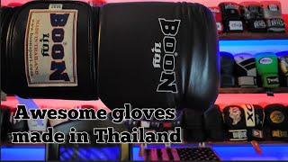 BOON CLASSIC BOXING GLOVES  WOW!