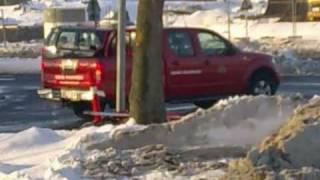 Nissan Navara fire chief car - Non-urgent turnout