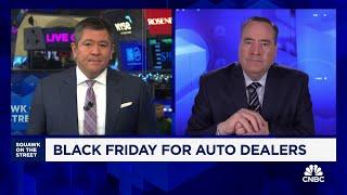 November's auto sales see higher incentives and greater deals