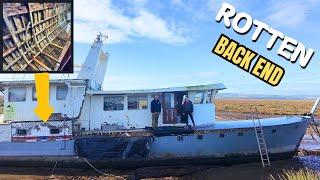 Ep 201 - Digging Out The Rot At The Back End Of The Boat!