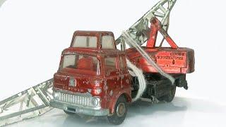 Restoration of the Jones Fleetmaster cantilever crane to factory condition. Dinky model.