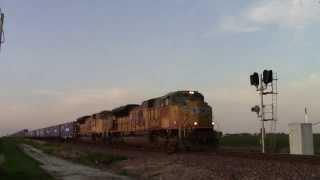 Great K5LLA! UP 8492 an SD70ACe leads a southbound Pacer Stacktrain!