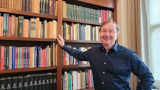 The amazing book collection of Dirk Jan ten Geuzendam | A true chess connoisseur