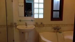 A Nice courtyard house has 4 bedroom, 4 bathroom nearby West Lake for rent 0977906736