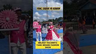 momen sedih ketika pacar melihat ceweknya fashion show sama cowok lain ‼️#sedih #fashionshow #nangis