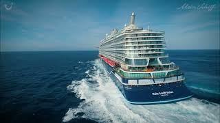 Tauf-Event der Mein Schiff  Relax mit Robbie Williams Konzert in Málaga