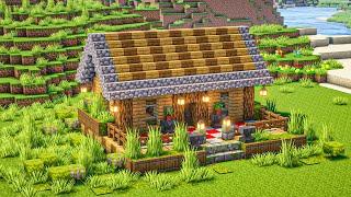 Minecraft: How To Build a Survival Wooden House / Tutorial