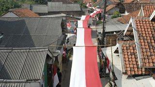 Indonesian village installs 600-metre-long flag to mark Independence Day | AFP