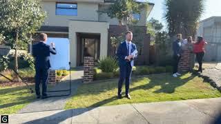 AUCTION 1/2 Saxby Court, Wantirna South LIVE Barry Plant Wantirna