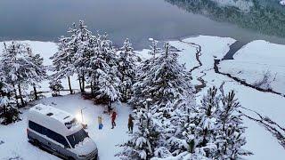 LUXURY CARAVAN CAMPING UNDER HEAVY SNOW