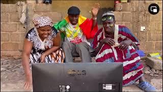 La famille Maiga regarde comment maiga regarde le match ️