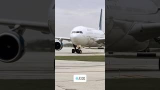 Aer Lingus Airbus A330-300 taxiing in style at Chicago O’Hare International Airport (ORD)