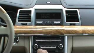 HD Radio & iPod Operation in a 2010 Lincoln MKS