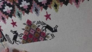 Stitchinit Flosstube #4: Two Naughty Squirrels