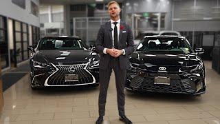 Lexus ES300H vs Toyota CAMRY Full Comparison! Interior, Exterior and More