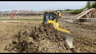 New Komatsu D71 PXi-24 dozer with intelligent machine control in action and a product walkaround