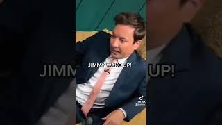 Joseph Quinn wakes up Jimmy Fallon.   #strangerthings #chrissywakeup #josephquinn #eddiemunson