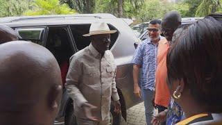 SEE HOW RAILA ODINGA WAS RECEIVED IN MOMBASA TO CHAIR ODM MEETING!!